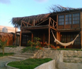 Espaciosa casa frente al Mar Punta Sal