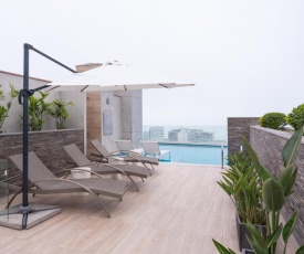 Modern Apartments Terrace Pool and Gym by Simply Comfort